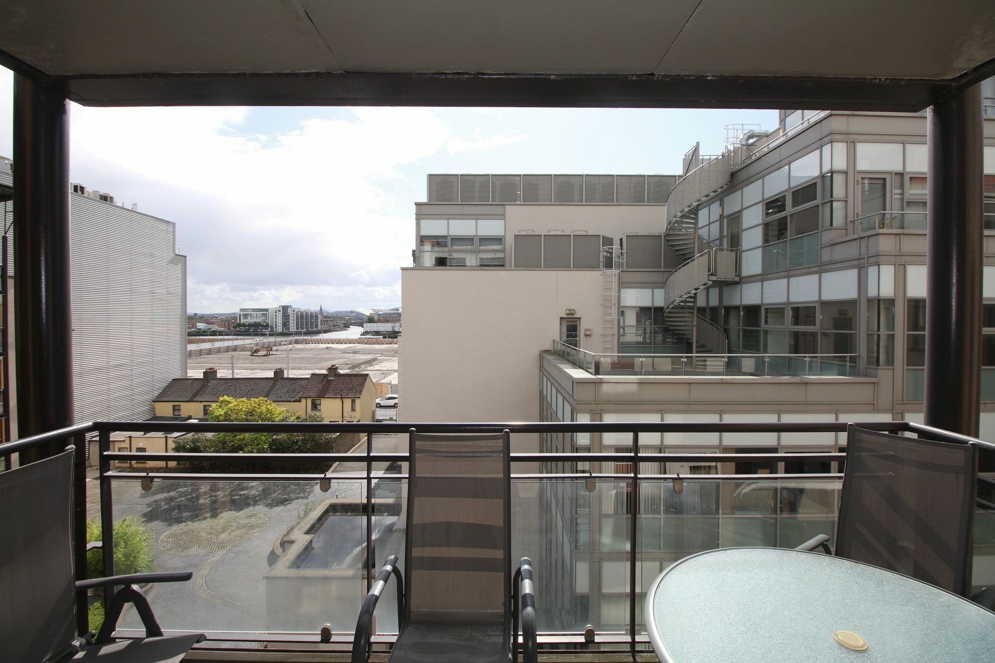 Point Village Modern Apartment Δουβλίνο Εξωτερικό φωτογραφία